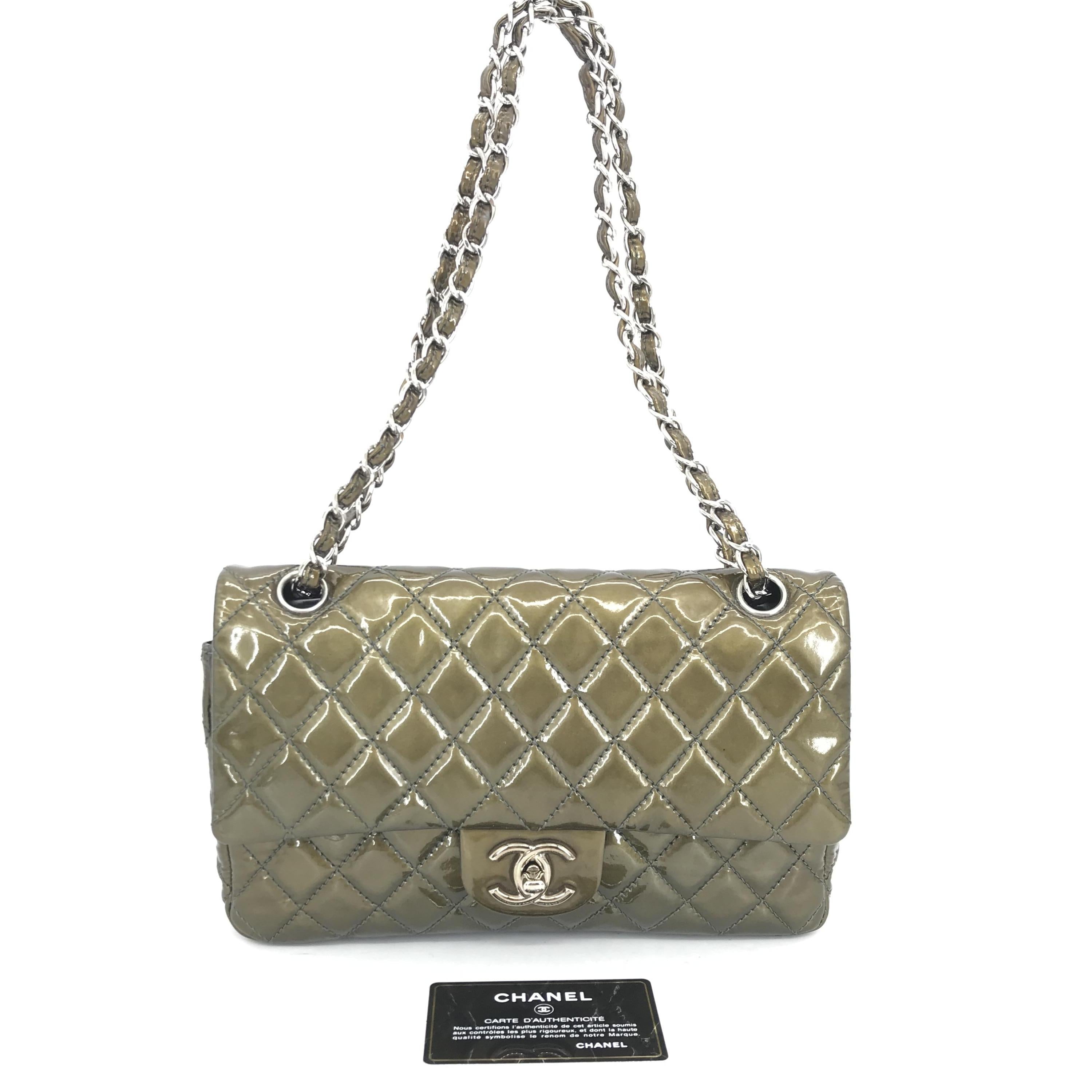 Double Flap Matelasse Chain Shoulder Bag C331704