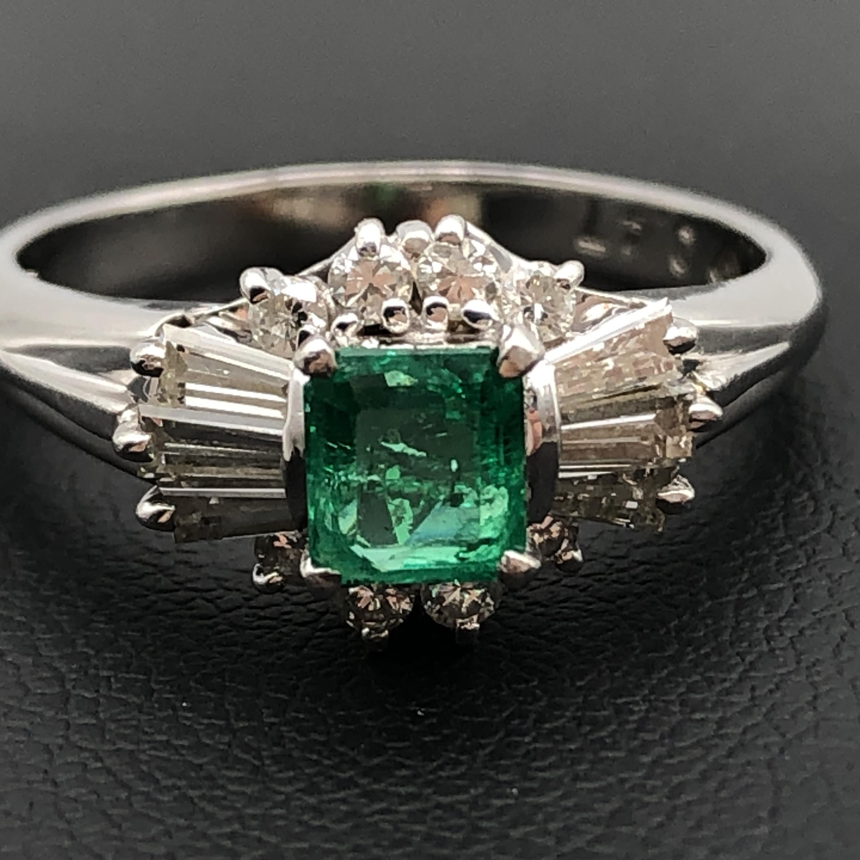 Custom Jewelry 1P Emerald & Diamond Ring, E(0.47ct), D(0.52ct), PT900, 4.8g, US size 6.5 C355239