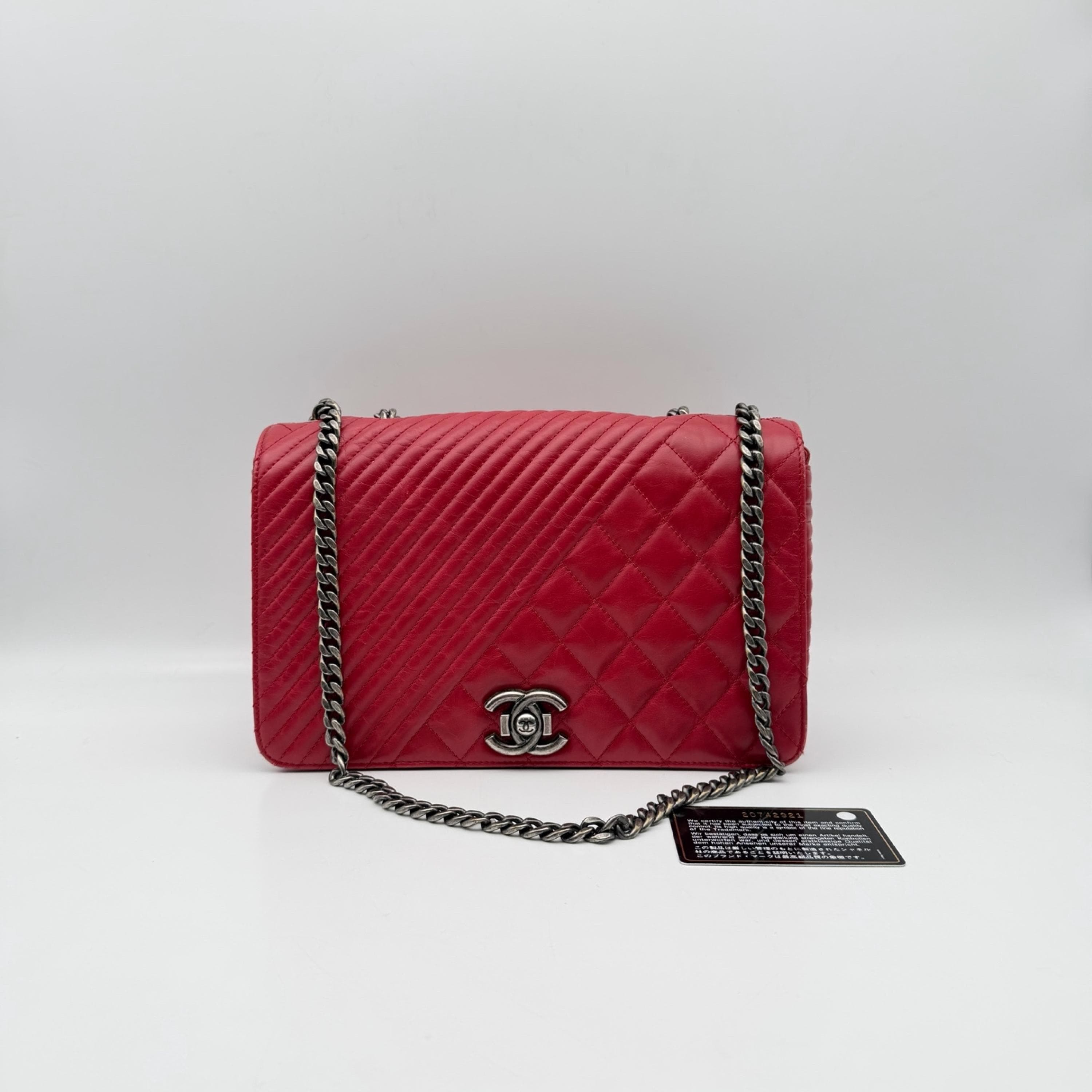 Chanel Red Quilted Aged Calfskin Shoulder Bag C345534
