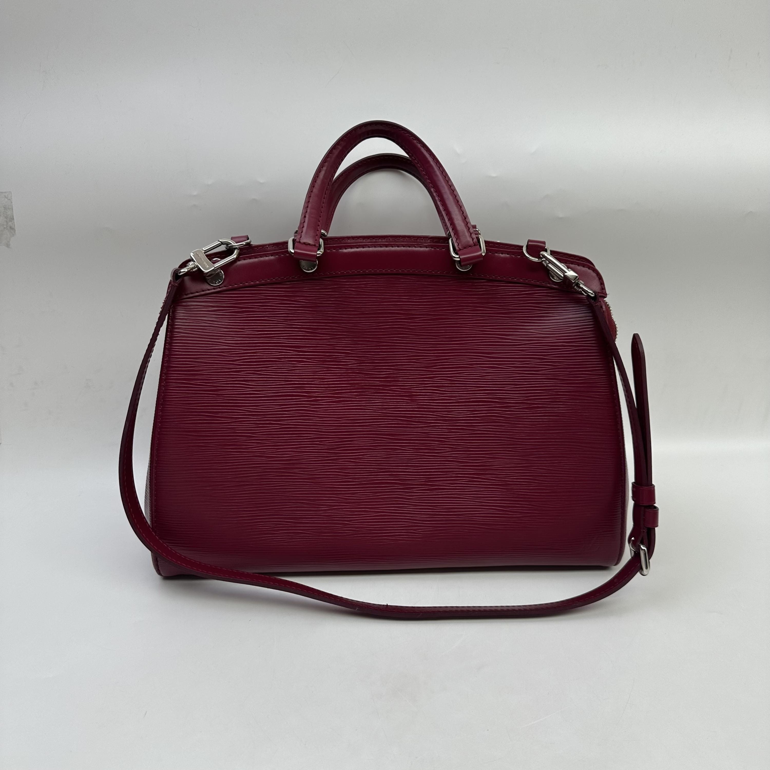Louis Vuitton Epi Leather Brea MM C351459