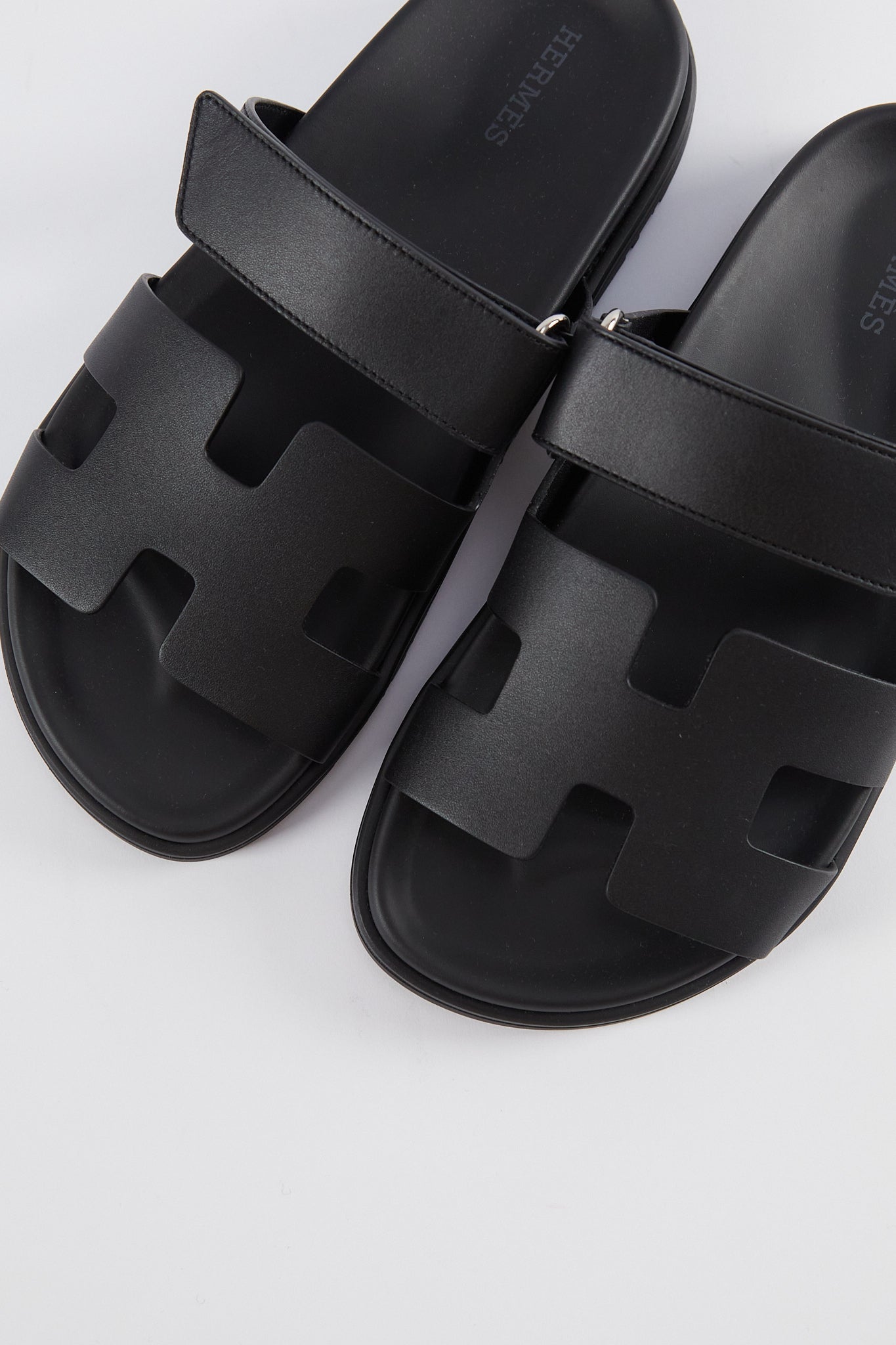 HERMÈS CHYPRE SANDAL Black - Size 40