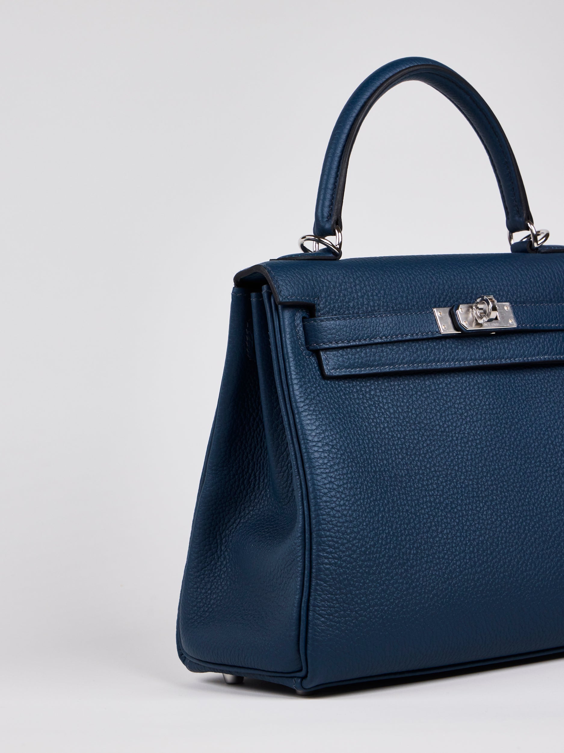 HERMÈS KELLY 25CM BLUE DE PRUSSE Togo Leather with Palladium Hardware