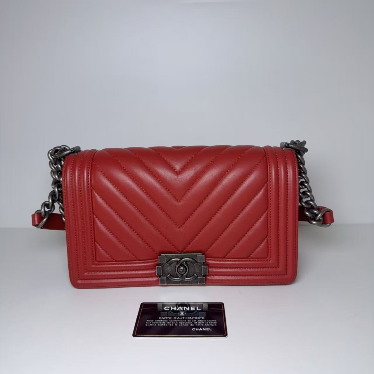 Chanel Le Boy Medium Chevron Red
