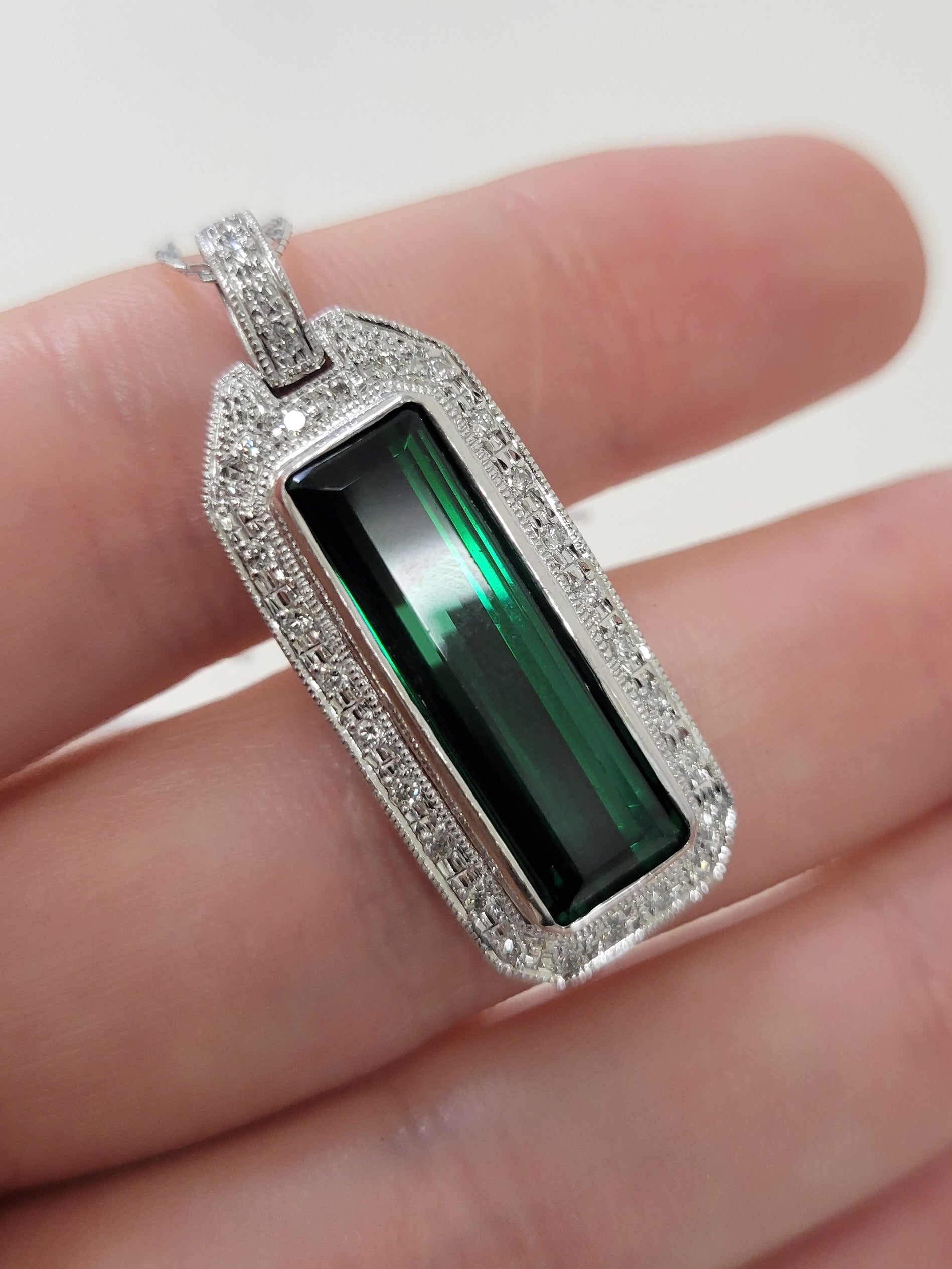 Tourmaline Pendant 9.14ct + D0.28ct in Pt900 (XX4498) JJC1433