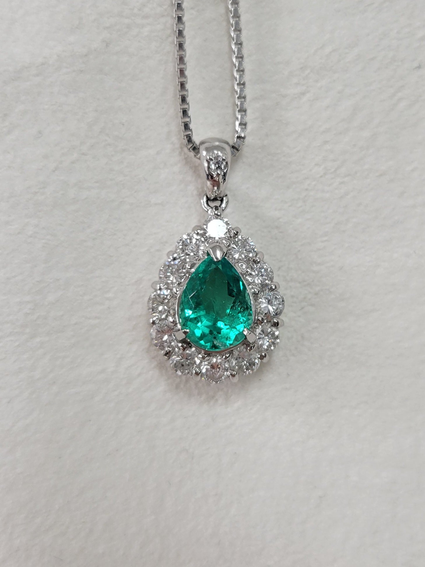 Emerald Necklace 0.8ct + D0.63ct in Pt900/Pt850 (XX4511) JJC1441