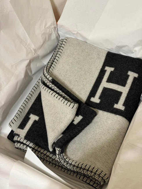 Hermès Avalon Blanket - Black Ecru H Logo