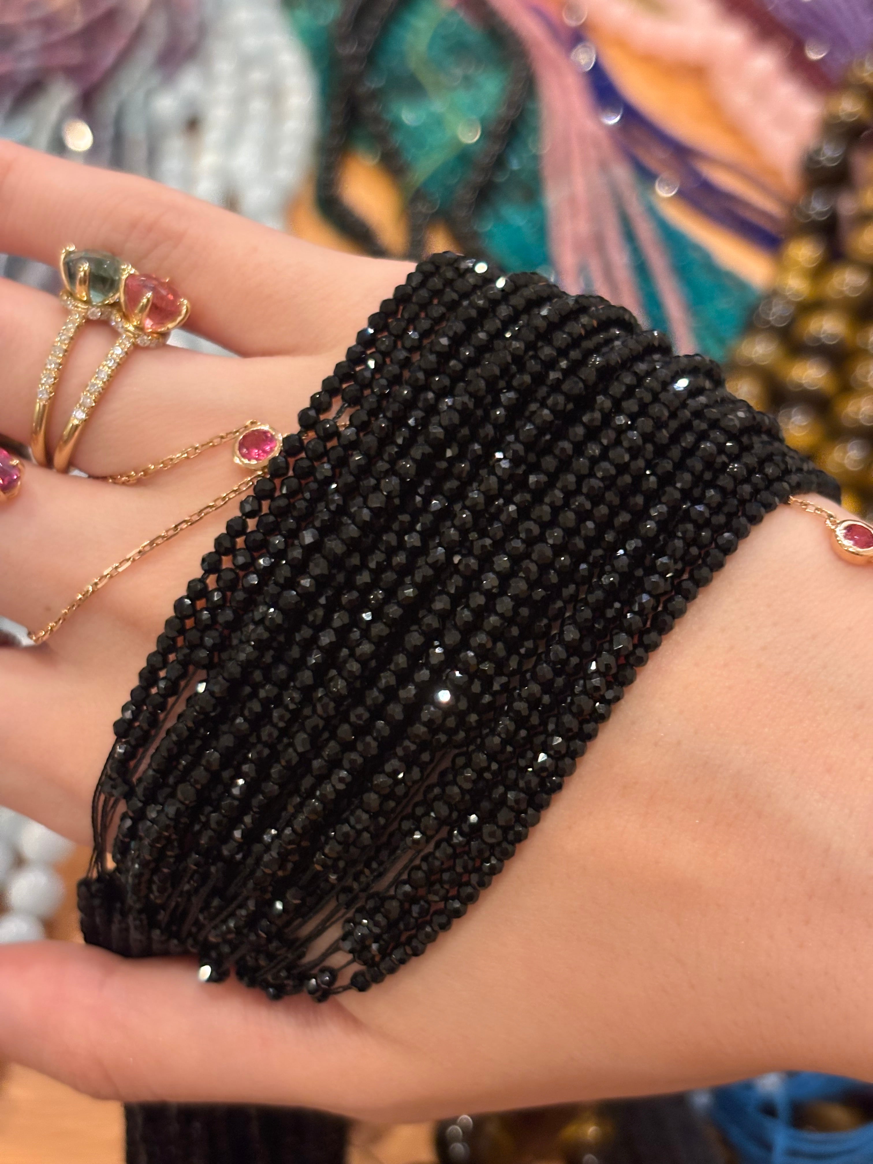 Black spinel faceted   DXBCS0659