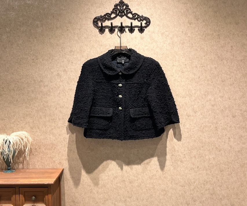 Chanel Black Tweed Lion-Button Jacket / Size 38 / 99% New / 42465 SYCF42465