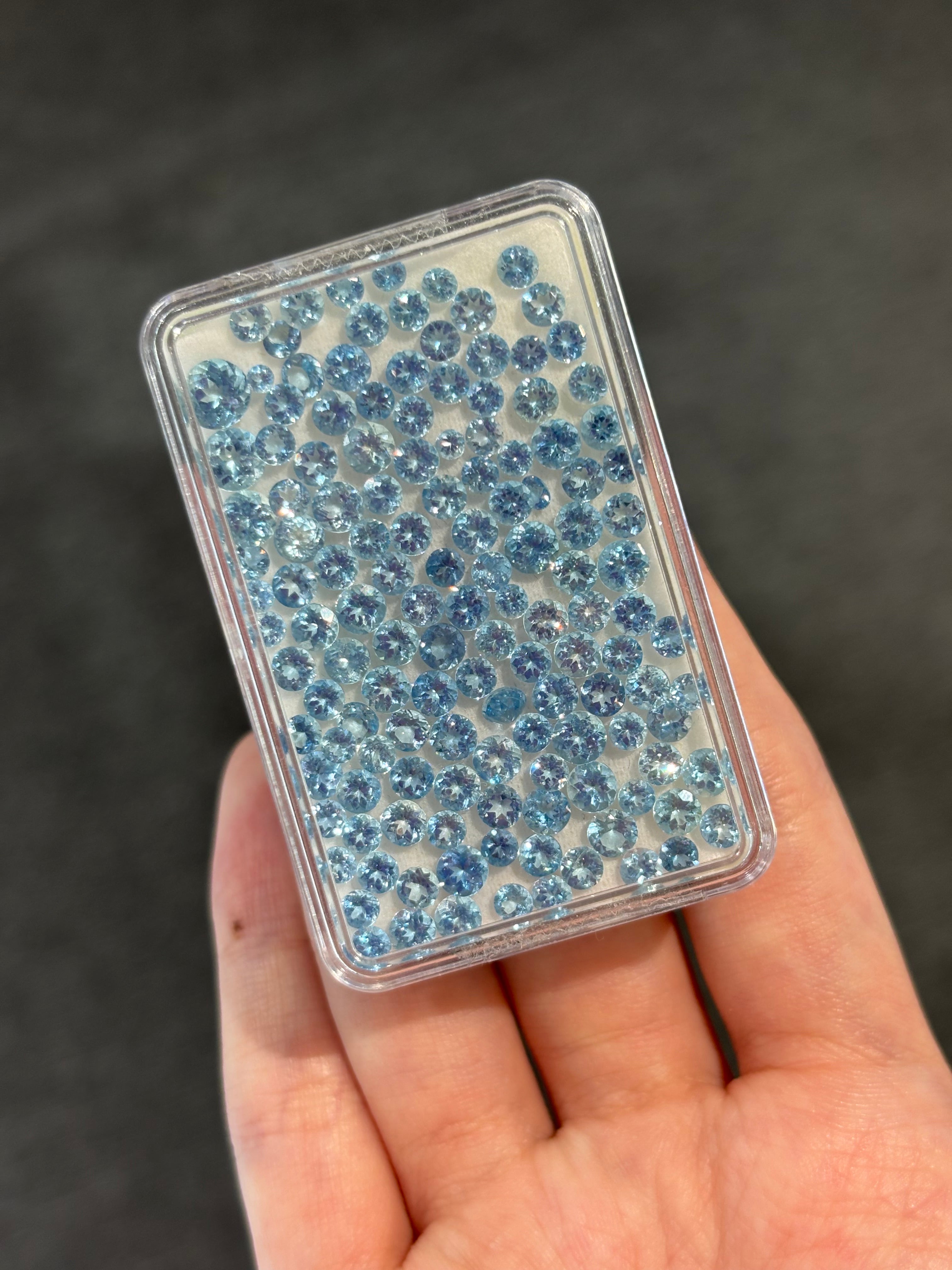 23.10ct Aquamarine Set 2.5-4.5mm 104pcs DXBCS4975