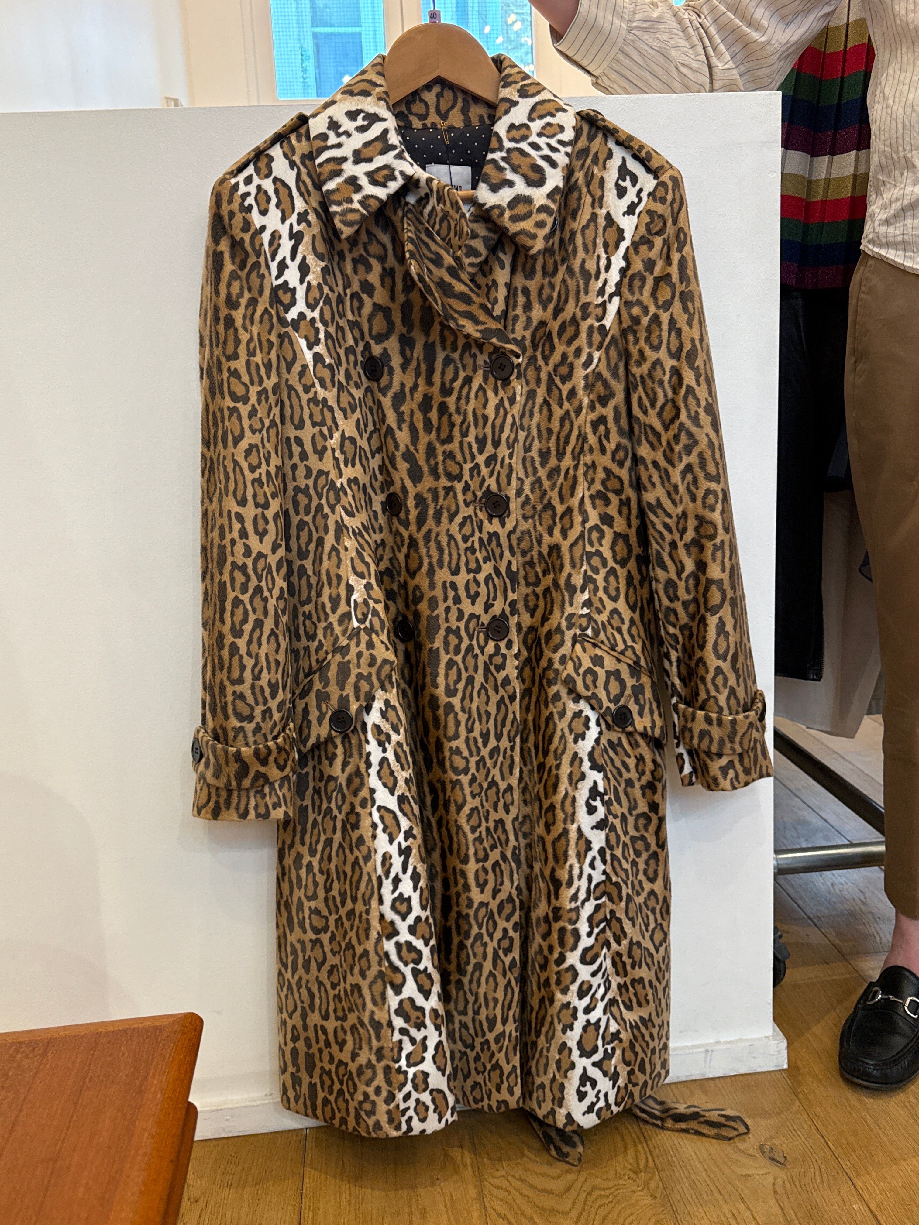 Moschino Leopard trench coat AGC3649