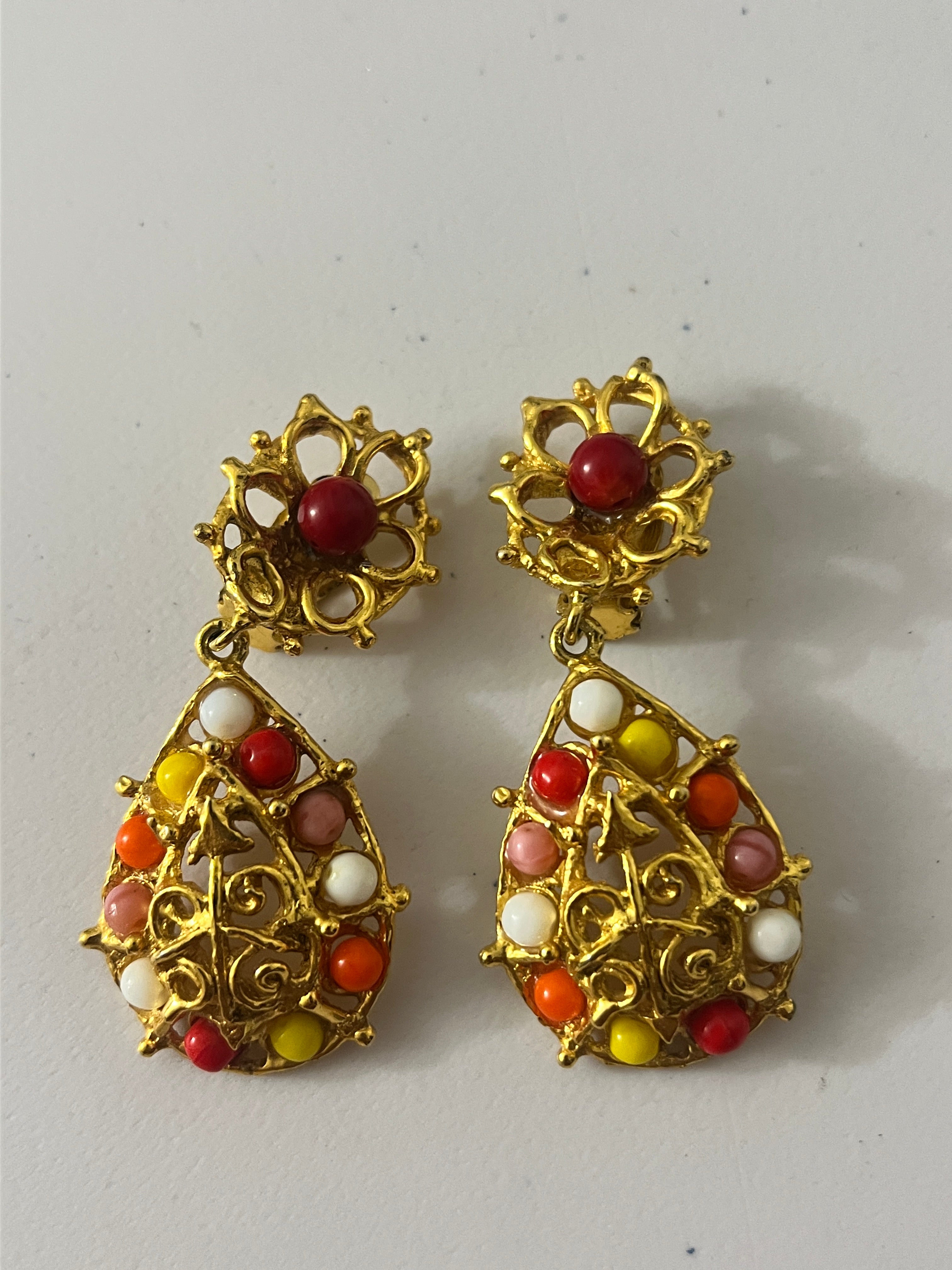 Lacroix dazzling earrings AKC1178