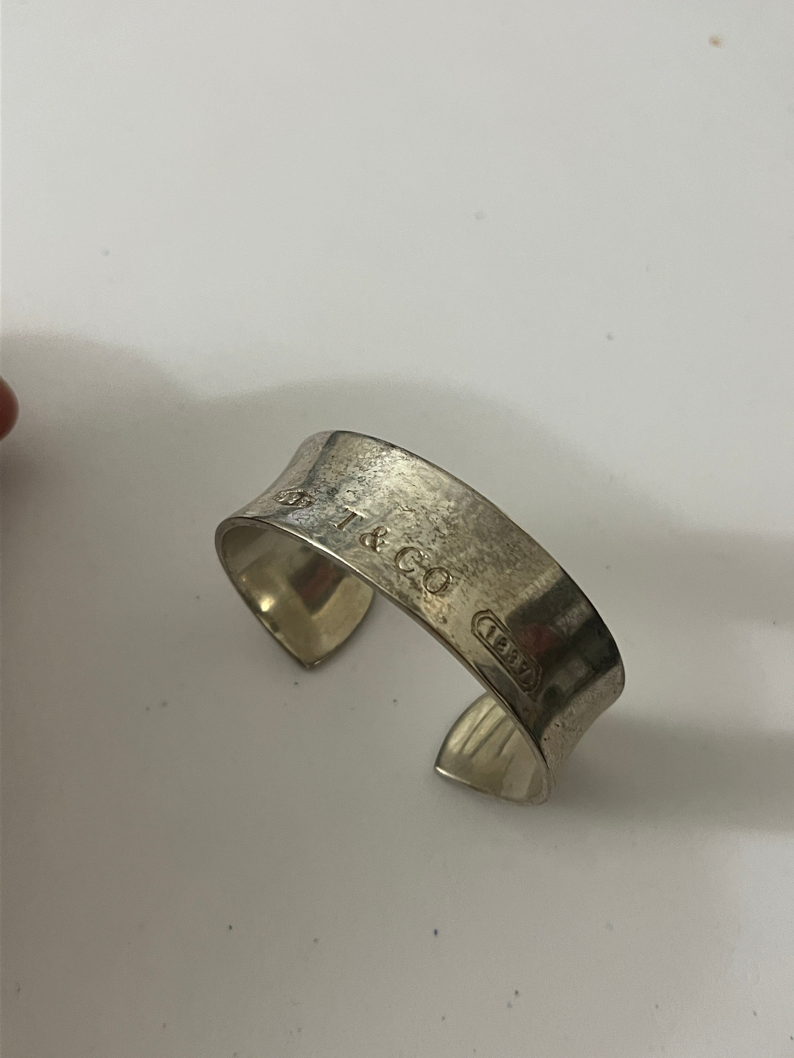 Tiffany Silver bangle AKC1181