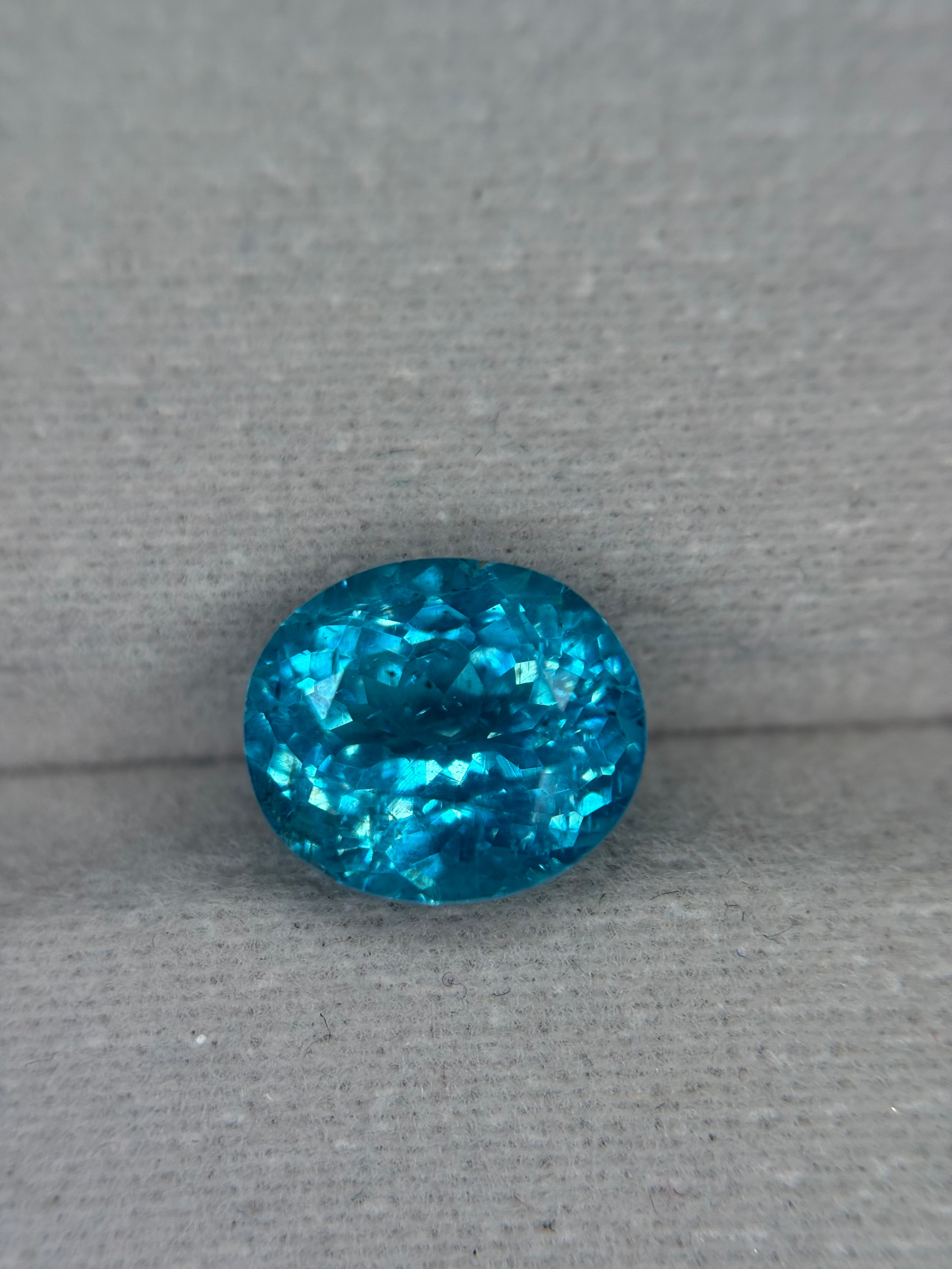 3.05ct Rare Neon Apatite  THAIC0498