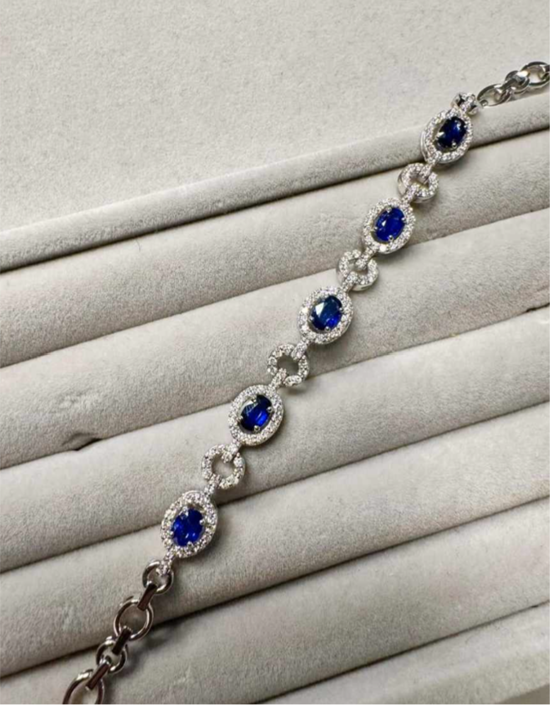1.88ct Unheated Burma Sapphire Bracelet SYCB35