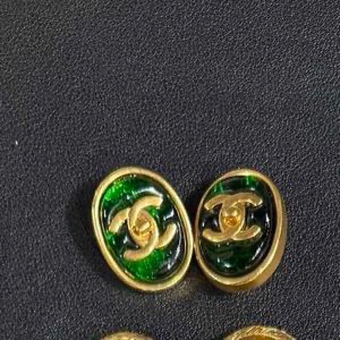 CHANEL Green Glass Backpack Clip Earring LL511272