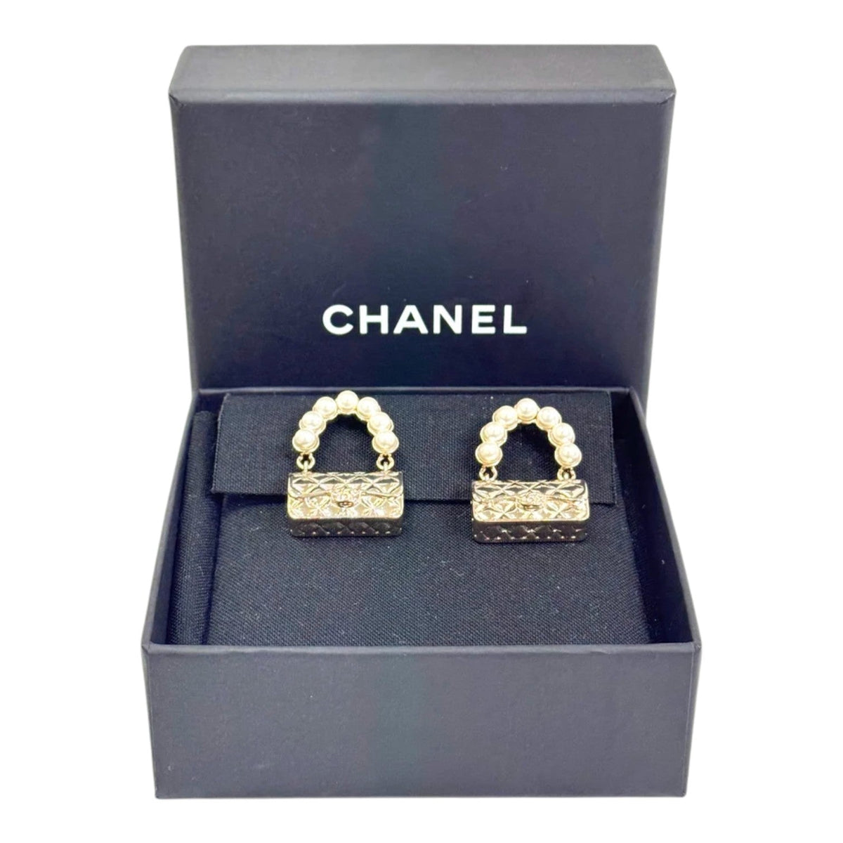 Chanel Classic Flap Bag Pearl Earring