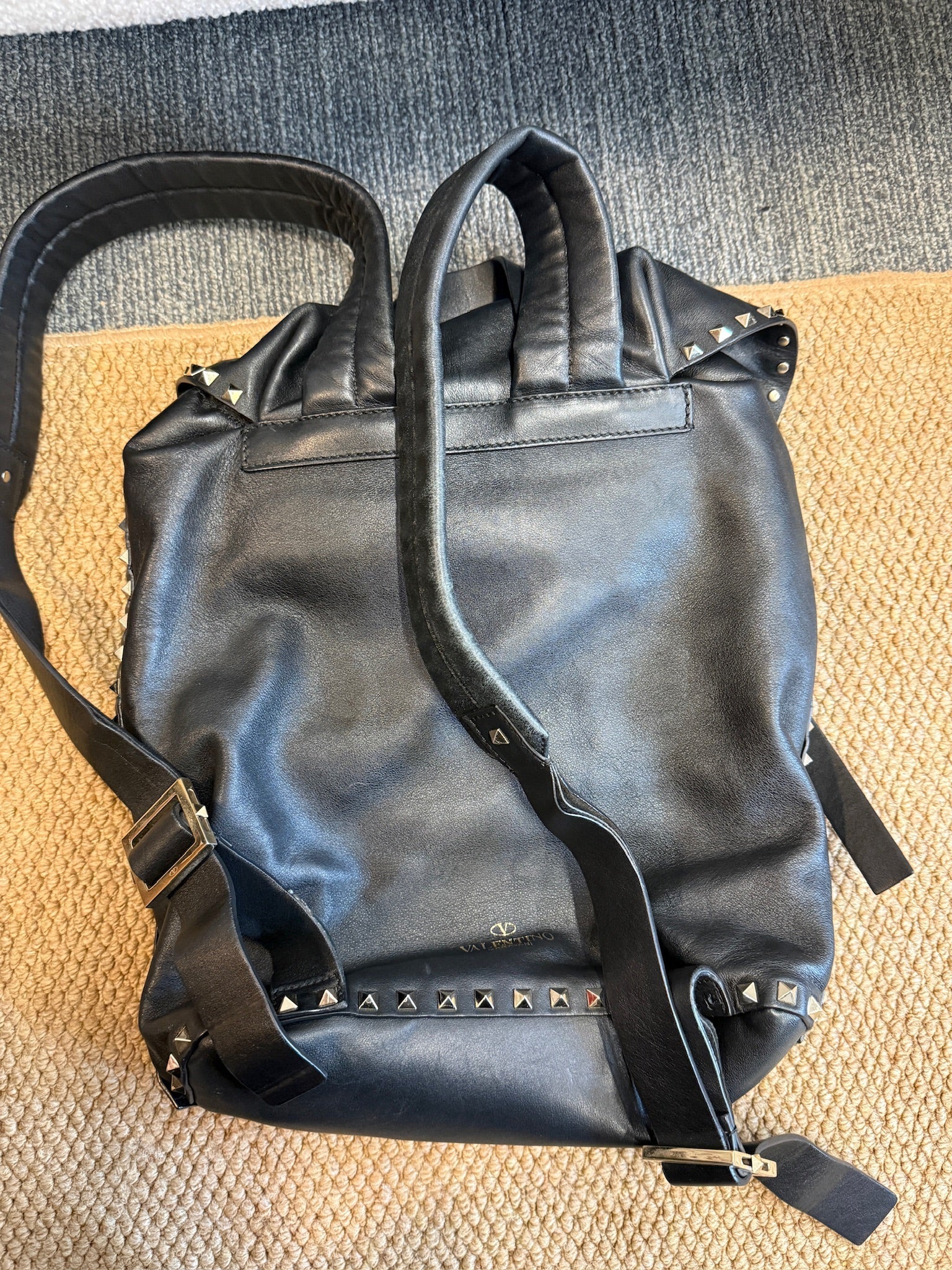 Valentino Garavani Rockstud backpack crafted in black leather