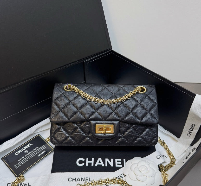 Chanel black and gold calfskin mini 2.55 chain bag, 20 (with card, 281). 24385564