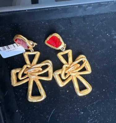 Raccoon Cross Brooch LZ404051