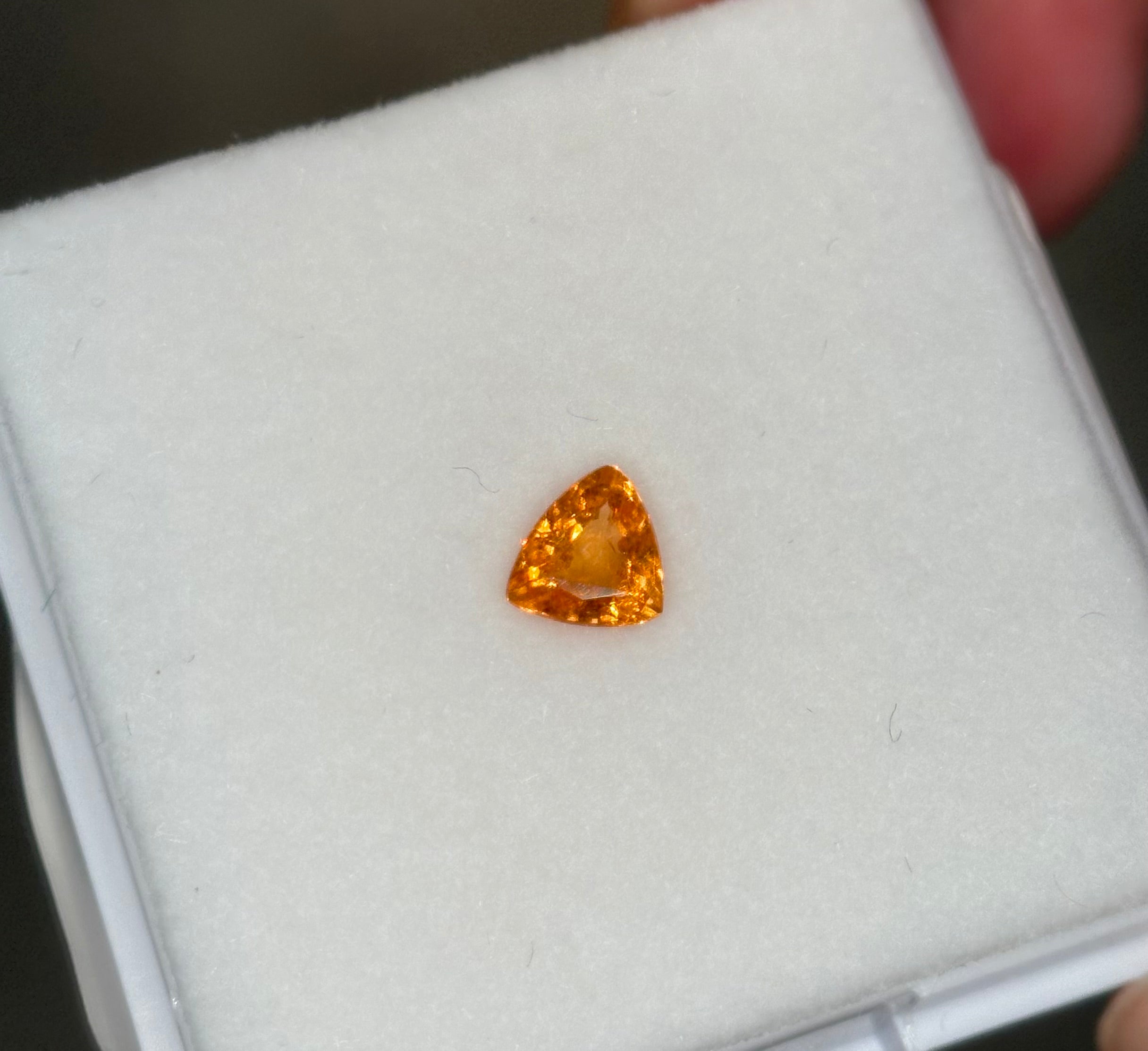 0.90ct Fanta Spessartine Trillion DXBCS5780