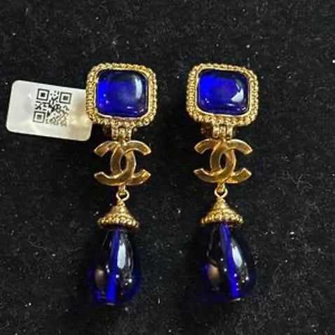 CHANEL 1996 Blue Glass Clip-on Earrings LZ604097