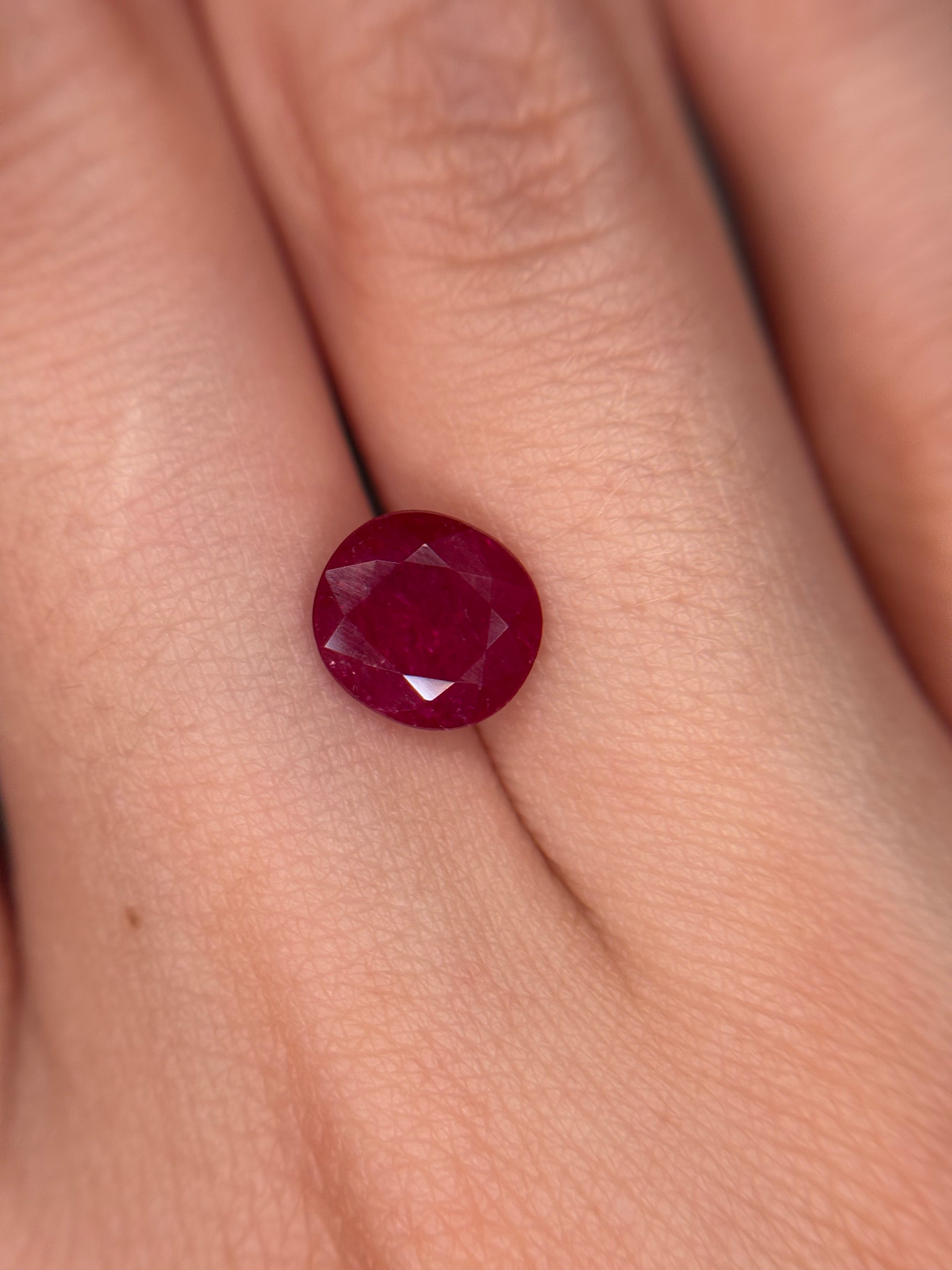 1.60ct Red Ruby Mozambique with certificate  THAIC0557