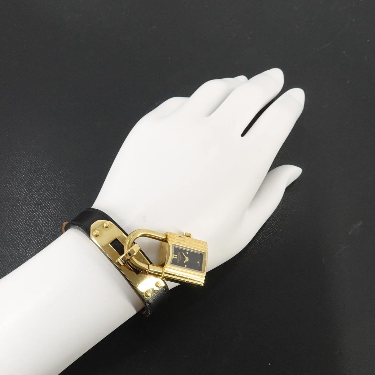 HERMES Kelly Watches Quartz Black Dial Vintage Cadena Ladies Watch 903446523
