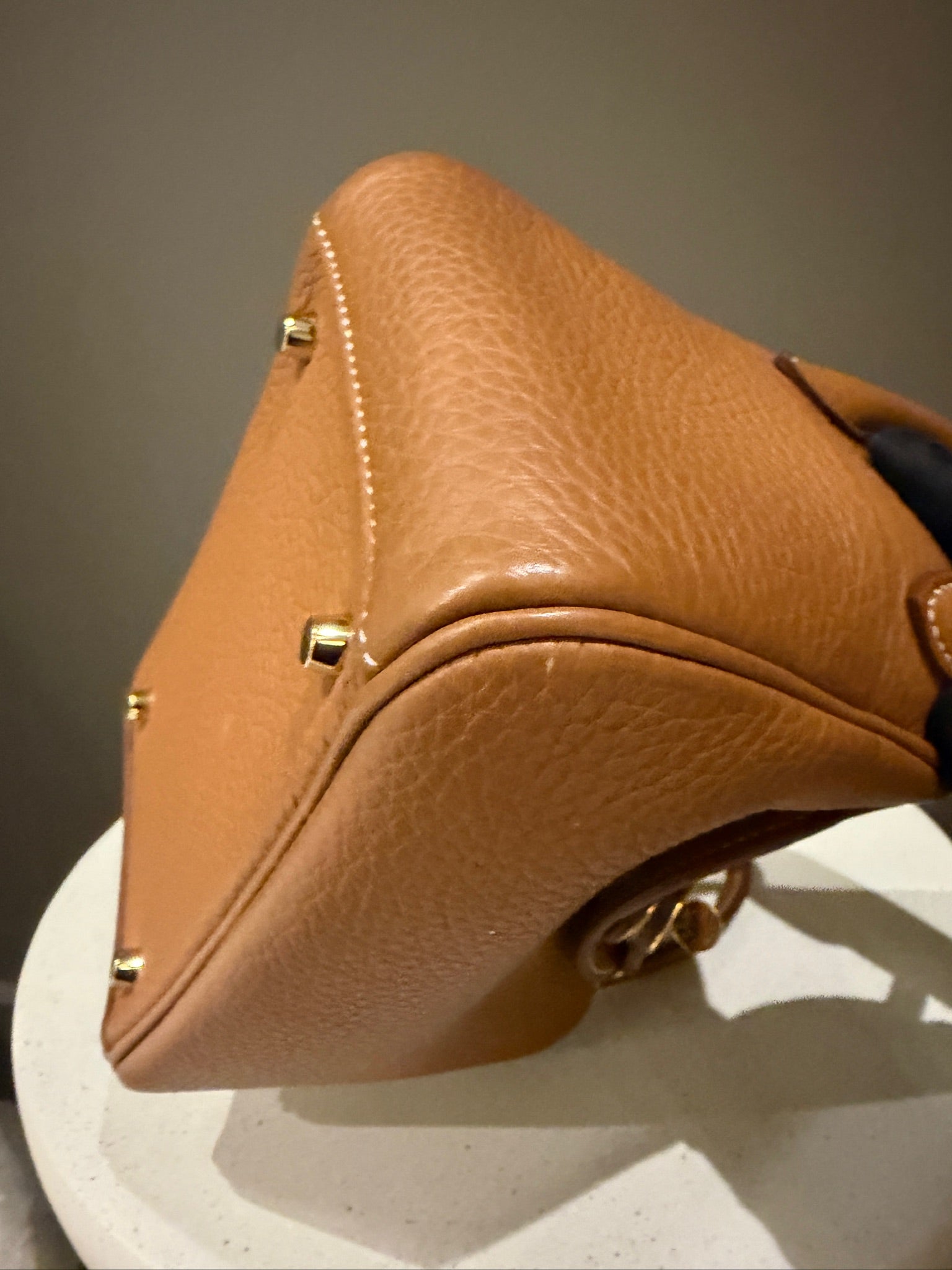 Hermès Mini Lindy 20 Gold GHW