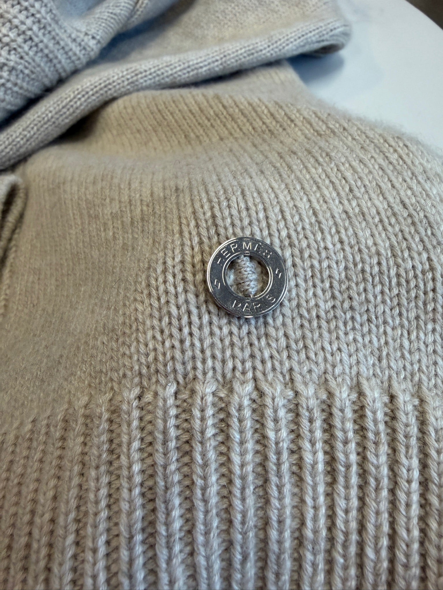 FR38 - Hermès Cashmere long-sleeve sweater
