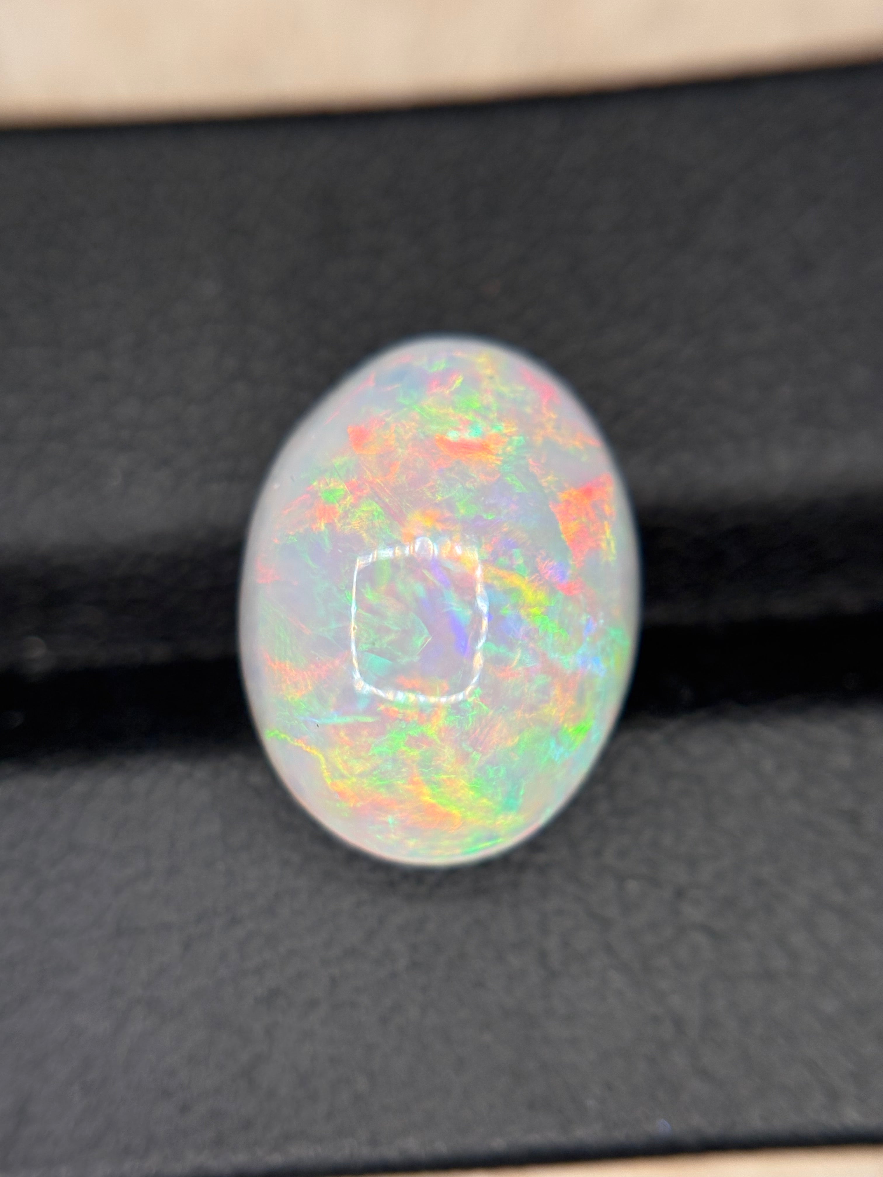 7.30ct White Opal Cab Oval THAIC0452