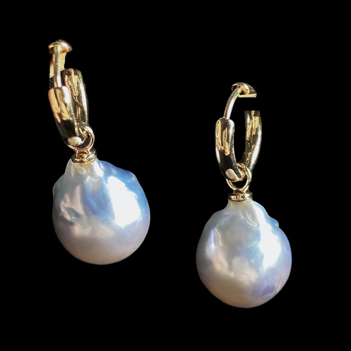 South Sea Pearl 15+13mm Baroque Hoop Earrings set in 18K Yellow Gold