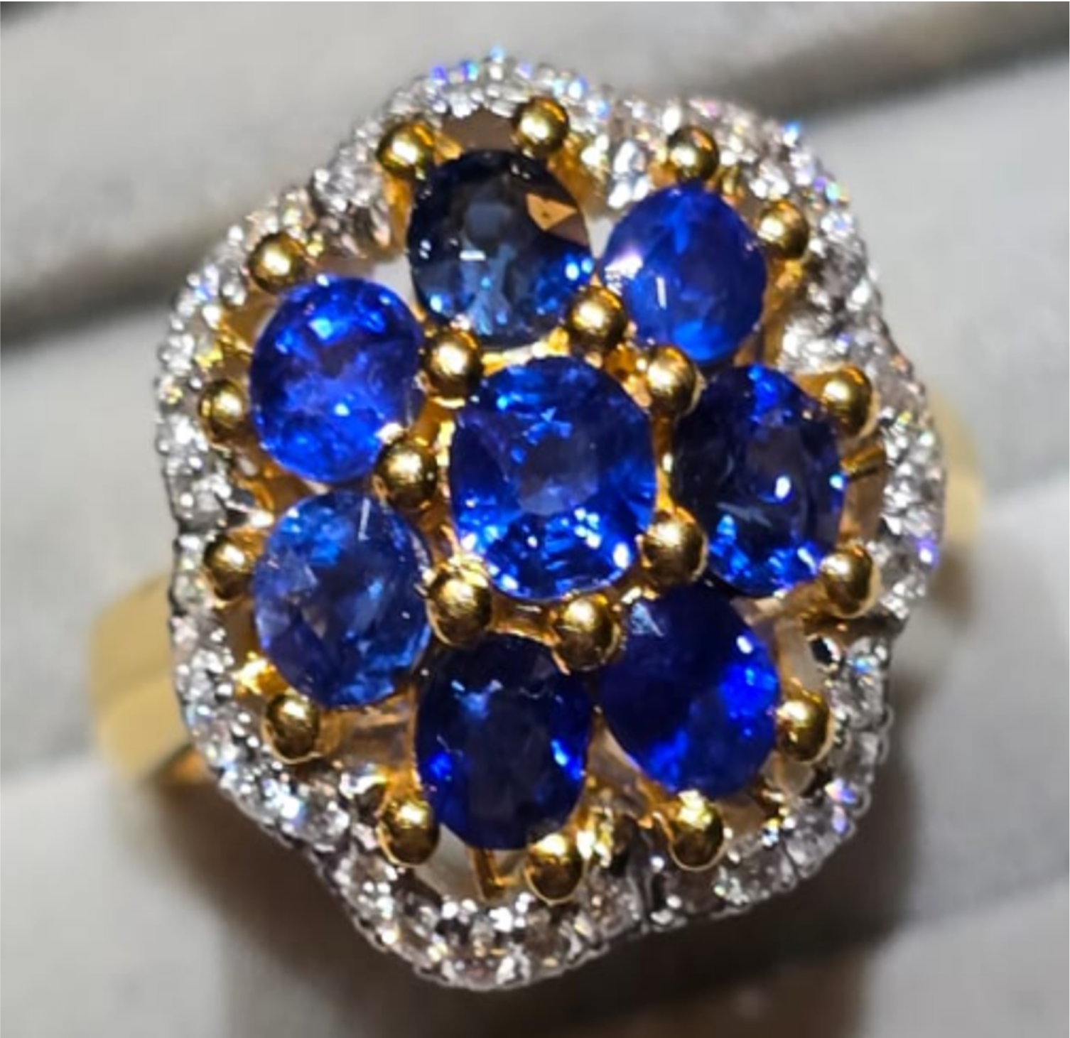 2,41ct Sapphire Flower Ring SYCB65