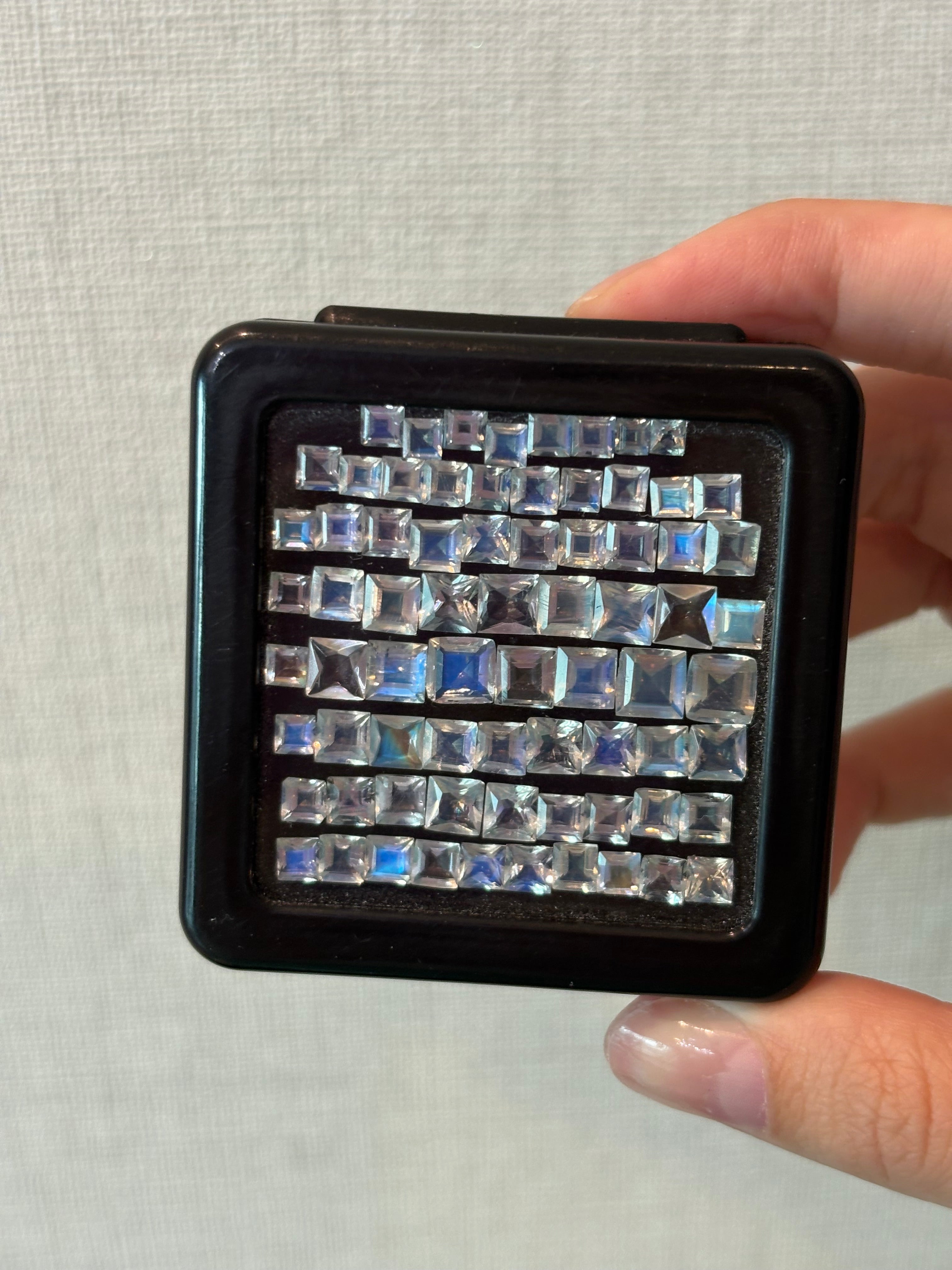 18.70ct Moonstone Princess Set Mix (73 pcs) THAIC0377