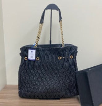 BVLGARI/Bulgari Black and Gold Shoulder Bag with Underarm Pleats (Liu Jianming) 6072604182935