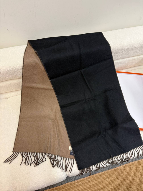 Hermès Cashmere Scarf - Black Beige Reversible