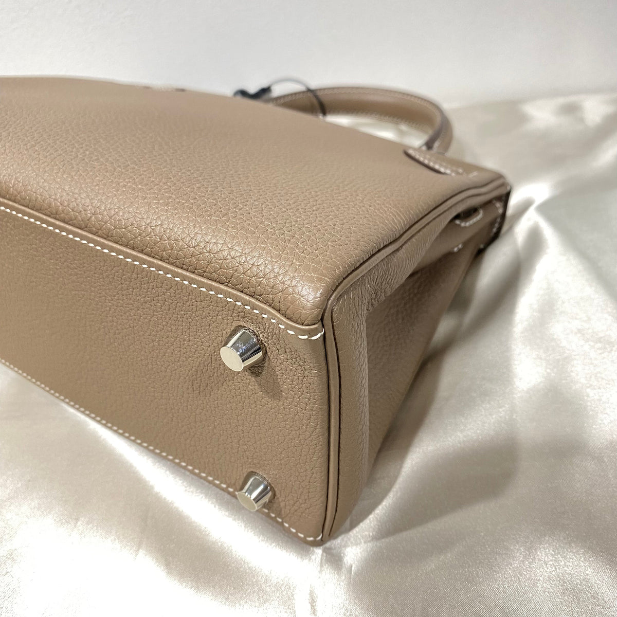 Hermes Kelly 25 in Etoupe Togo with PHW