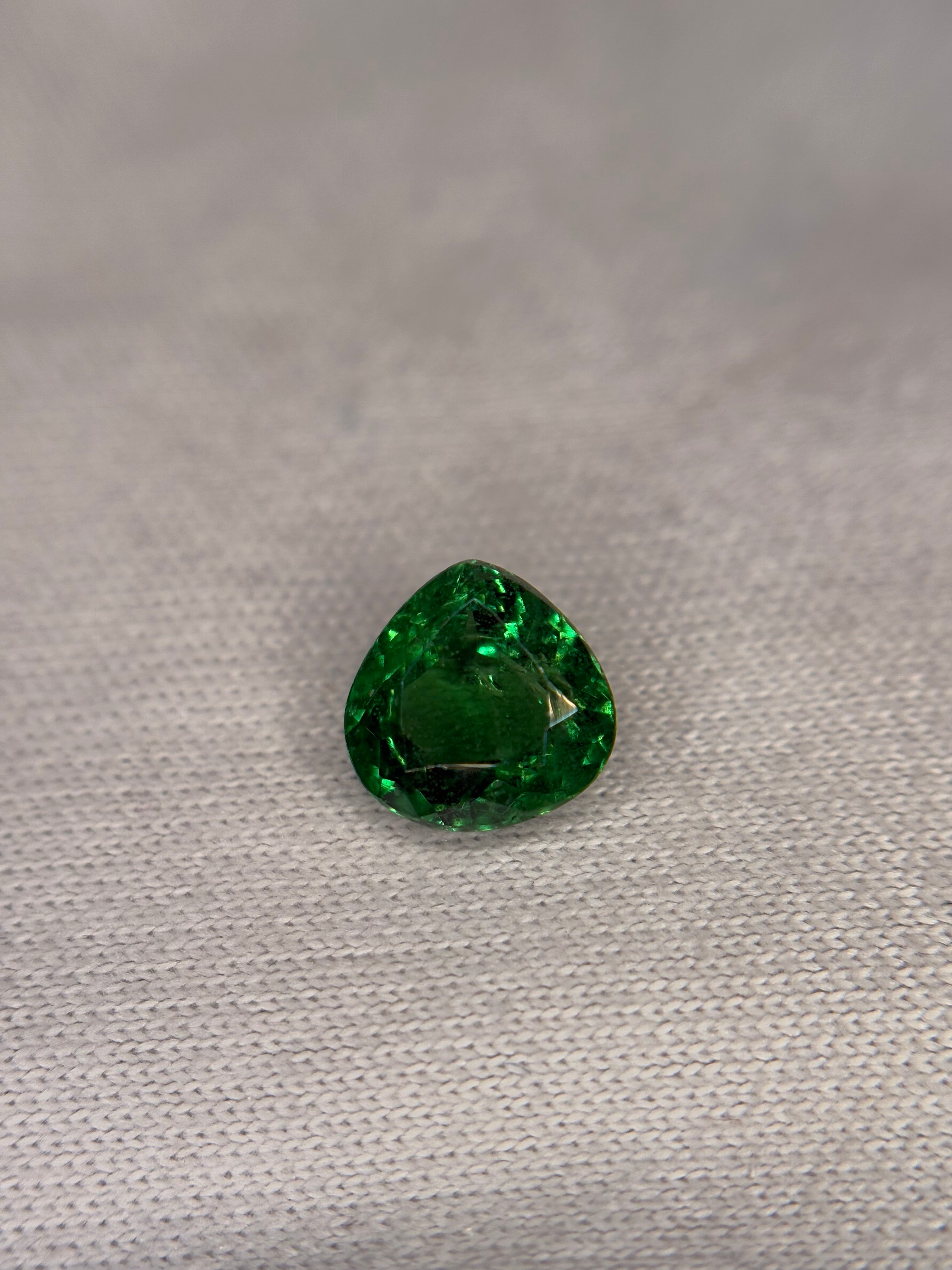 1.25ct Tsavorite THAIC0604