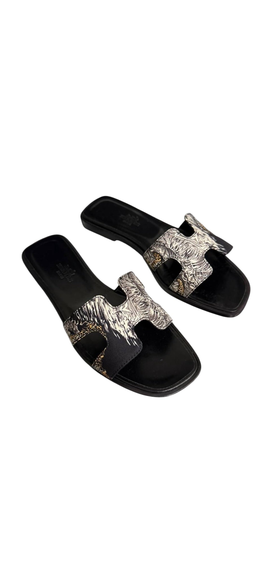 Hermes Oran Sandals Black/White Sz 36 NEW DLT8325