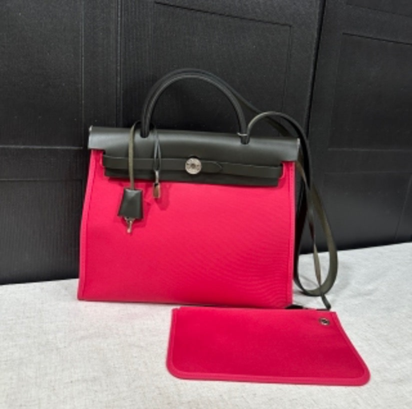 Hermes Herbag 31 with C-stitched exterior. US68225