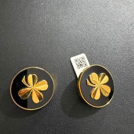 CHANEL Clover Ear Clip LZ410323