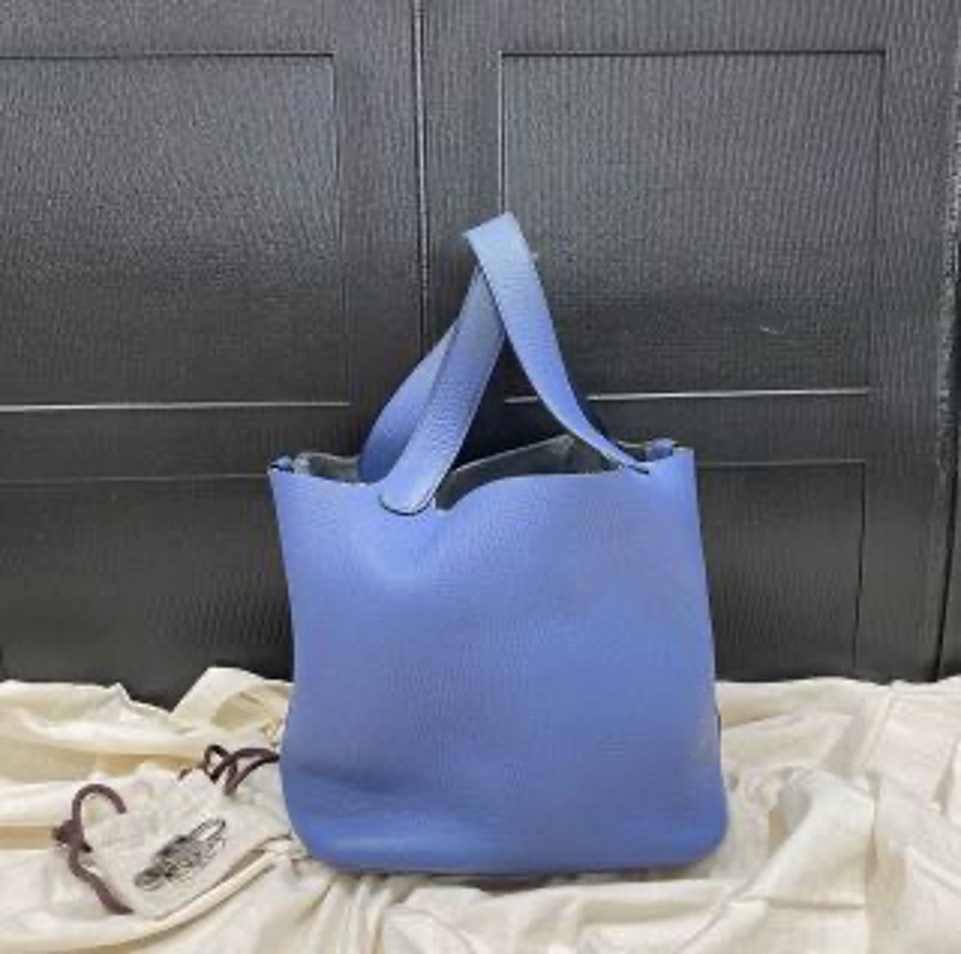 *Hermes Basket 22 C (Embroidered) US66822