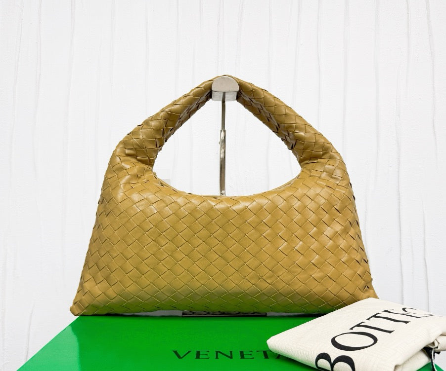 Bottega Veneta Mustard Hobo bag 45 22500881