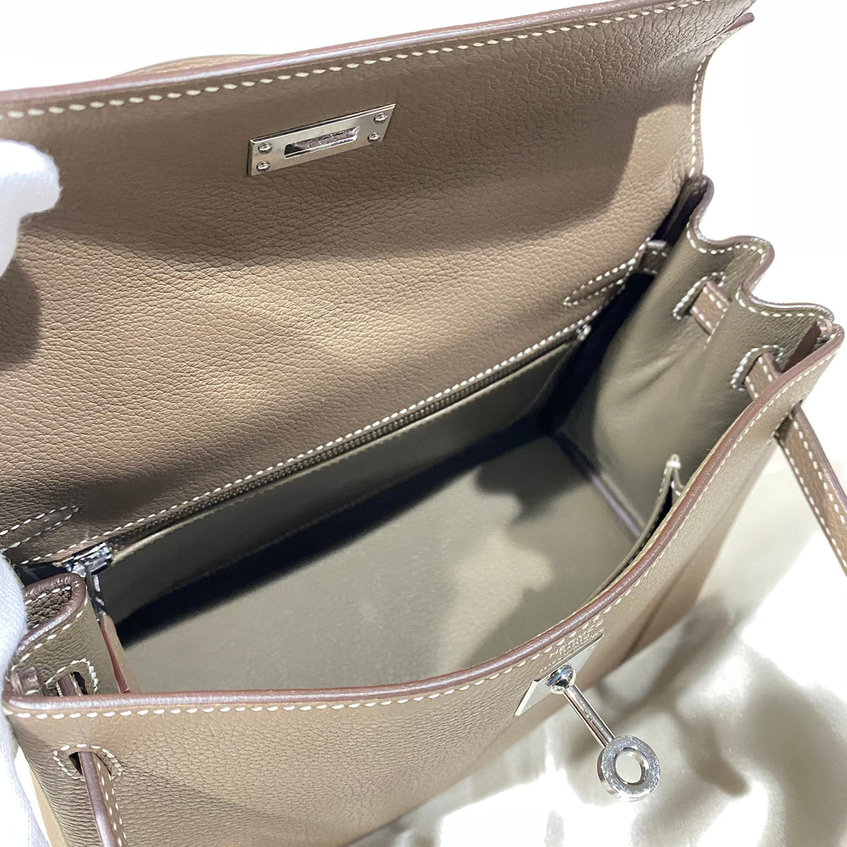 Hermes Kelly 25 in Etoupe Togo with PHW