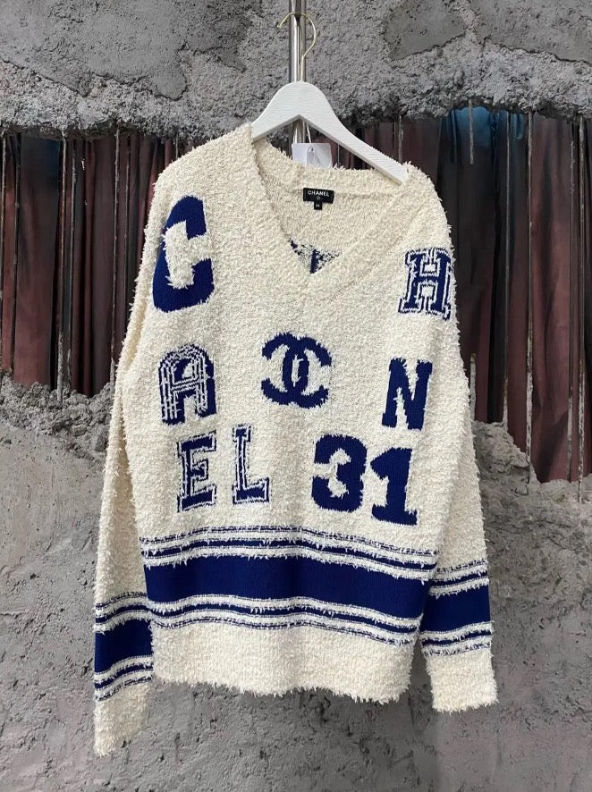 Chanel 31 Teddy Sweatshirt, Size 38 SYCC2118