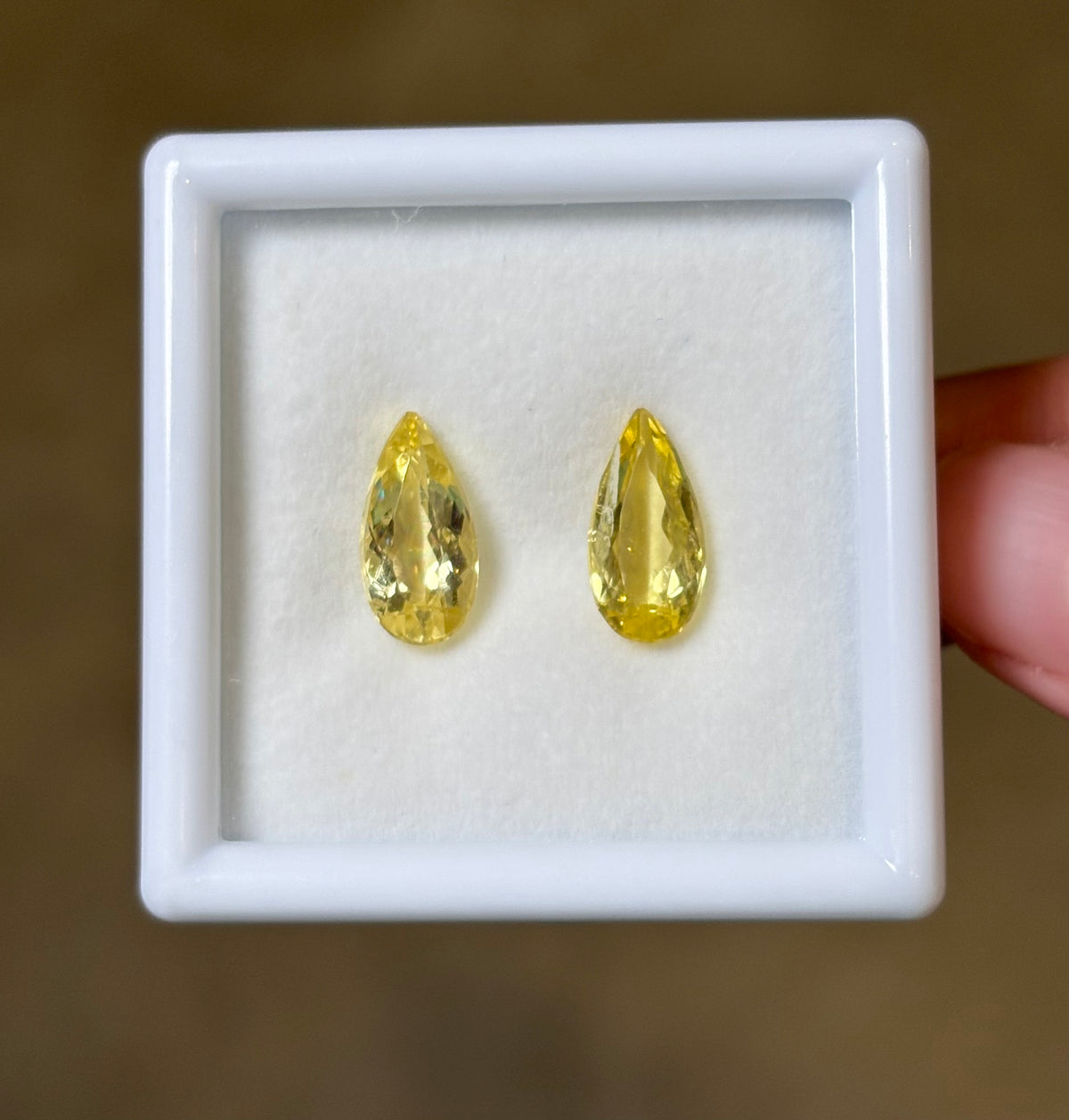 3.35ct Golden Beryl Skinny Pear PAIR THAIC0994