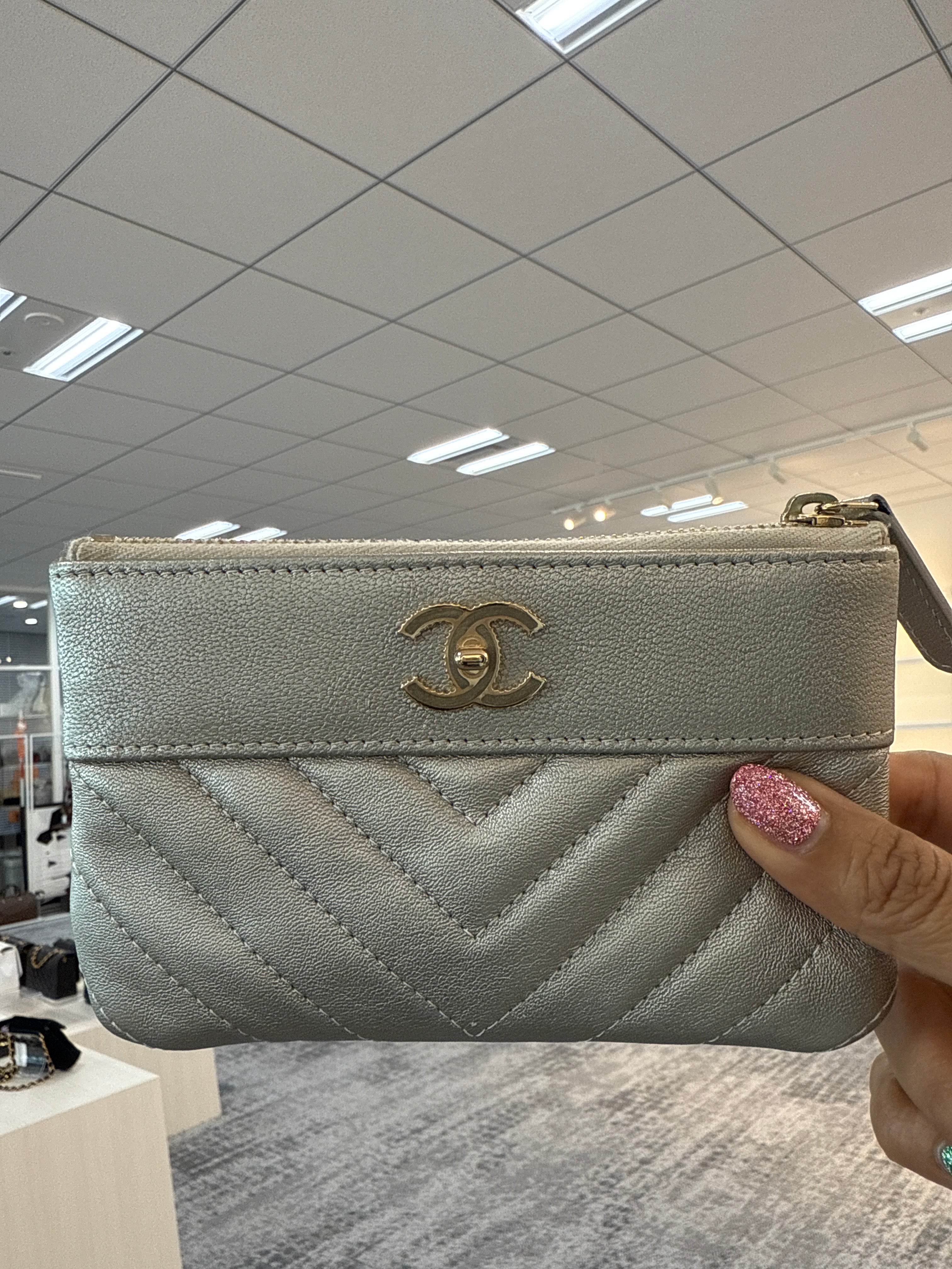 Chanel Coin Wallet Leather Silver  DXBS6347