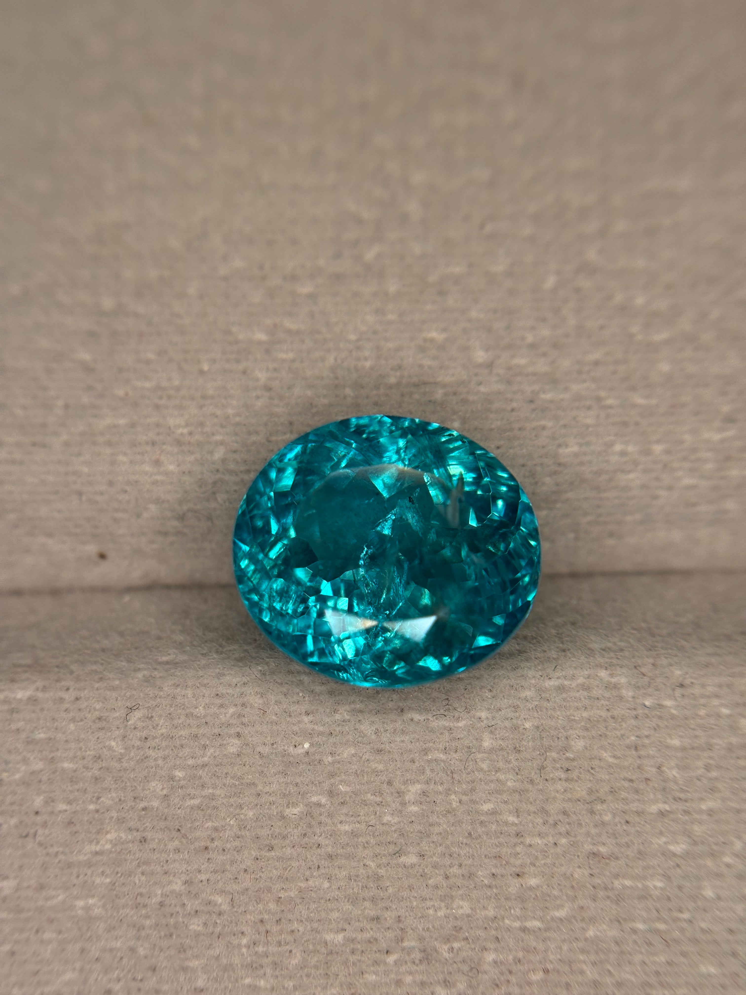 5.15ct Rare Neon Apatite (29.14 box) THAIC0322