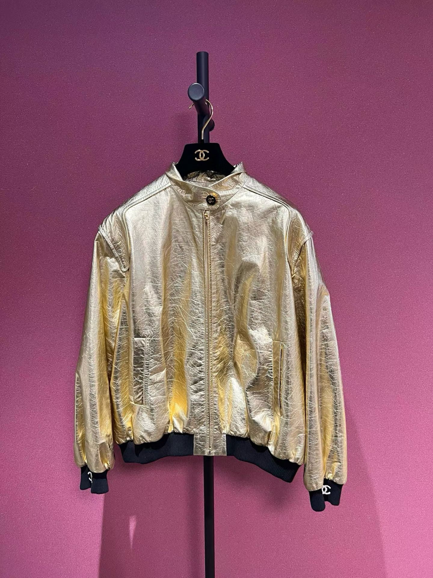 CHANEL GOLD LEATHER JACKET 46 FT101763