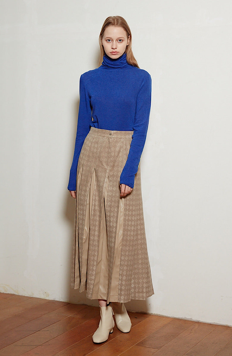 PLEATED MAXI SKIRT