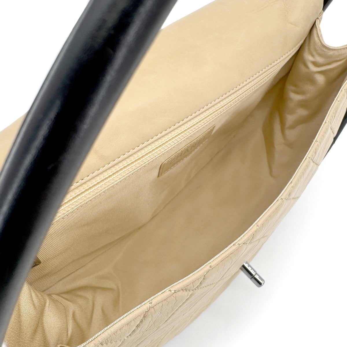 CHANEL HULA HOOP CROSS HAND BAG BEIGE BLACK LAMB SKIN 90208969 - PURPOSE